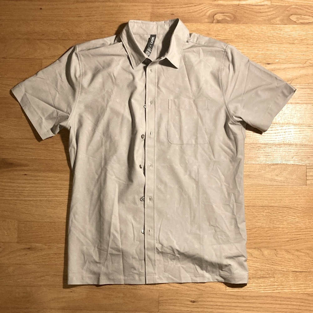 Vuori Bridge Button Down Vapor Dot NEVER WORN